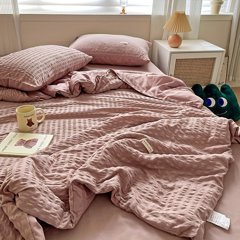 Cooling Blanket for Hot Sleepers In Summer Thin Quilt Super Soft Breathable And Heat Absorbing for Summer Suitable for Warm Weather Relief Cool Quilt Bedroom Comfort Cool Quilt Breathable Bed Blanket (quilt*1 Without Pillowcase And Without Sheets)