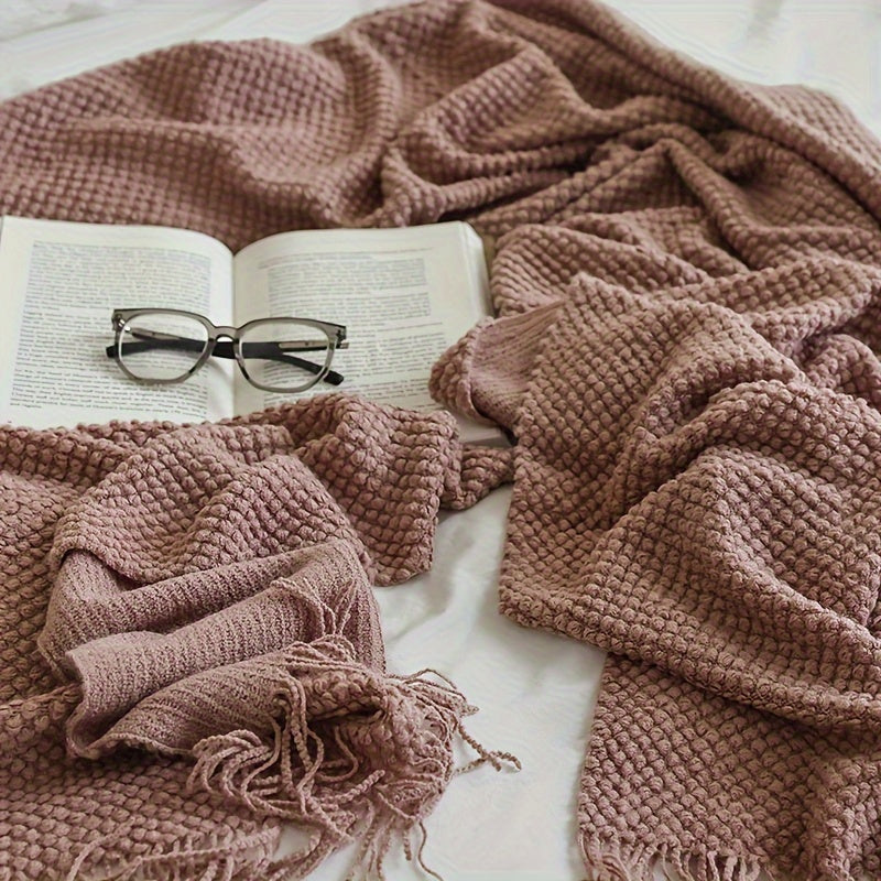 One Throw Blanket with Fringes And Tassels, Perfect for a Sofa, Bed, Or Hotel Use, Offering a Soft And Cozy Decorative Touch